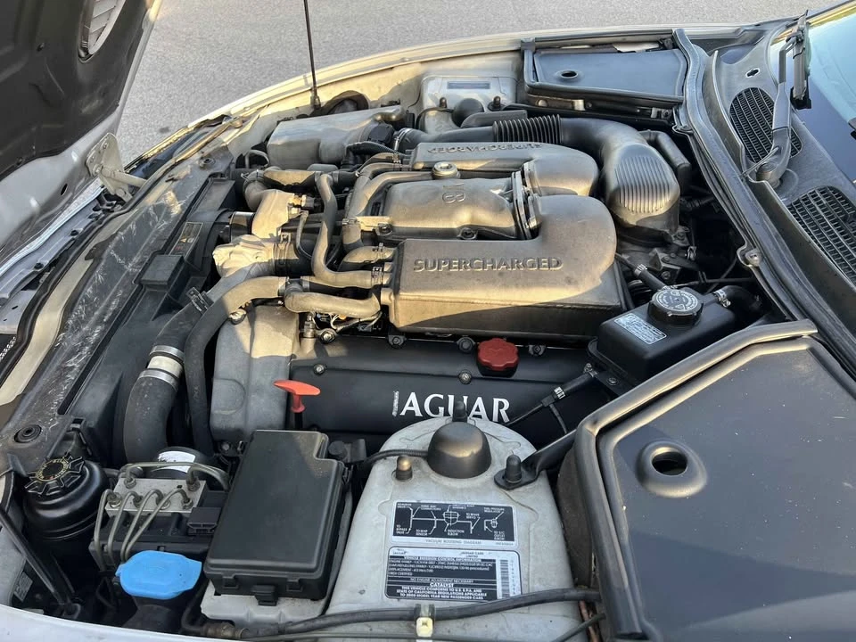 2000 Jaguar X100 XKR - Image 9 of 11