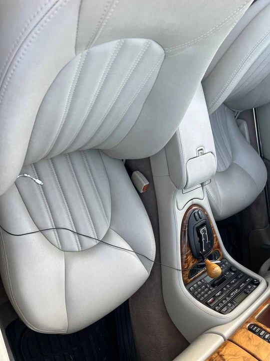 2000 Jaguar X100 XKR - Image 5 of 11