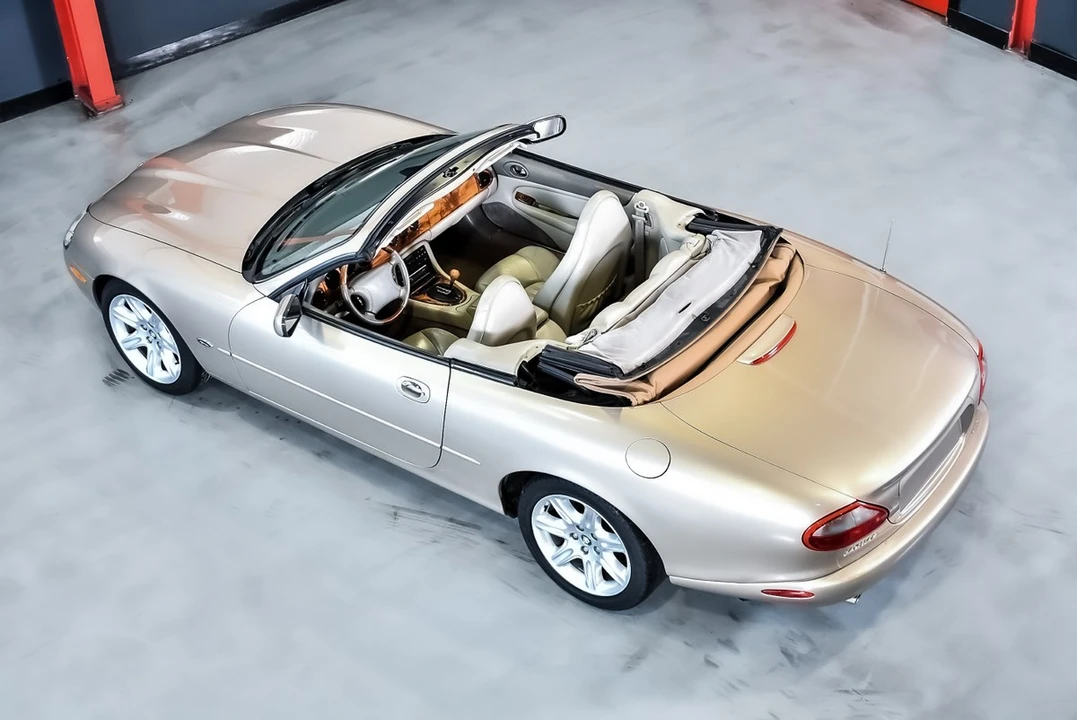 2000 Jaguar X100 XK8 - Image 21 of 30