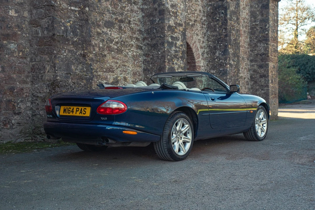 2000 Jaguar X100 XK8 - Image 5 of 30