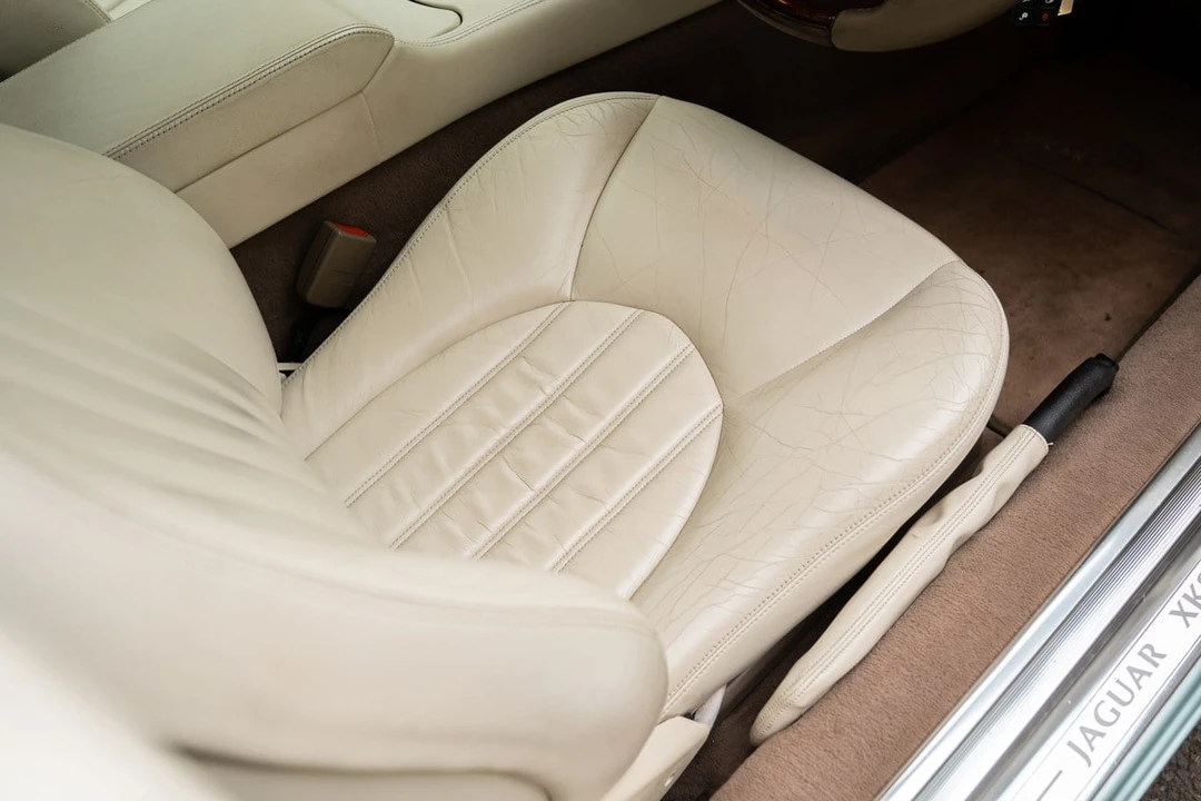2000 Jaguar X100 XK8 - Image 25 of 30