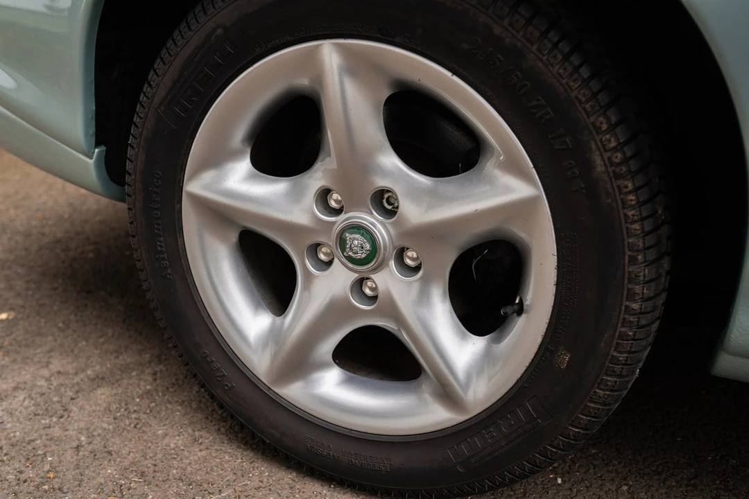2000 Jaguar X100 XK8 - Image 17 of 30