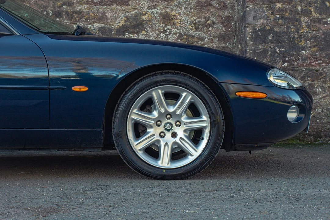 2000 Jaguar X100 XK8 - Image 19 of 30