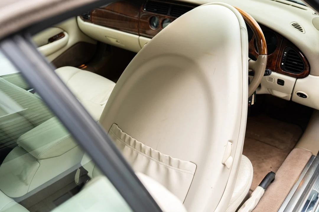 2000 Jaguar X100 XK8 - Image 30 of 30