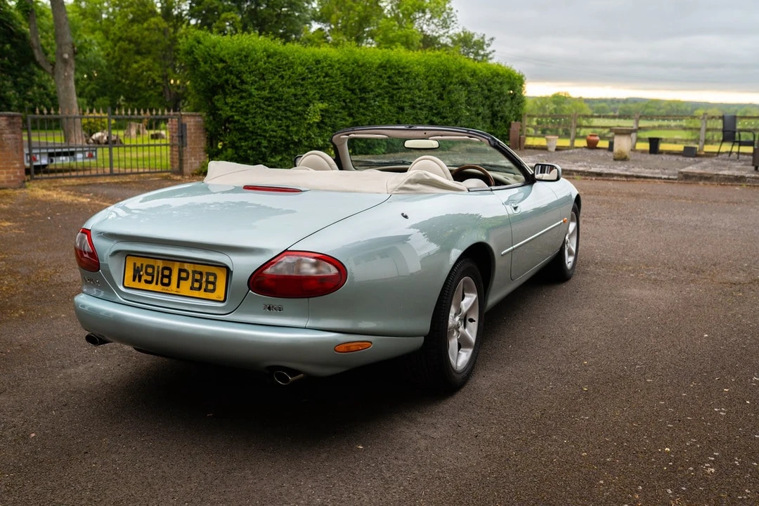 2000 Jaguar X100 XK8 - Image 4 of 30