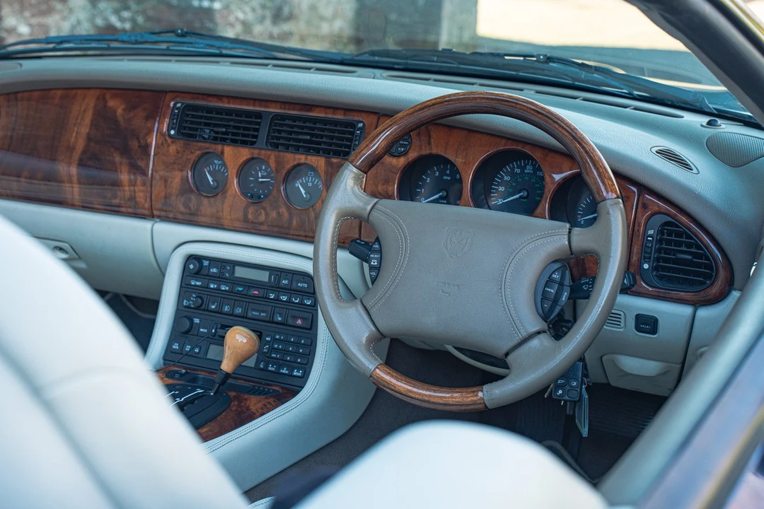 2000 Jaguar X100 XK8 - Image 23 of 30