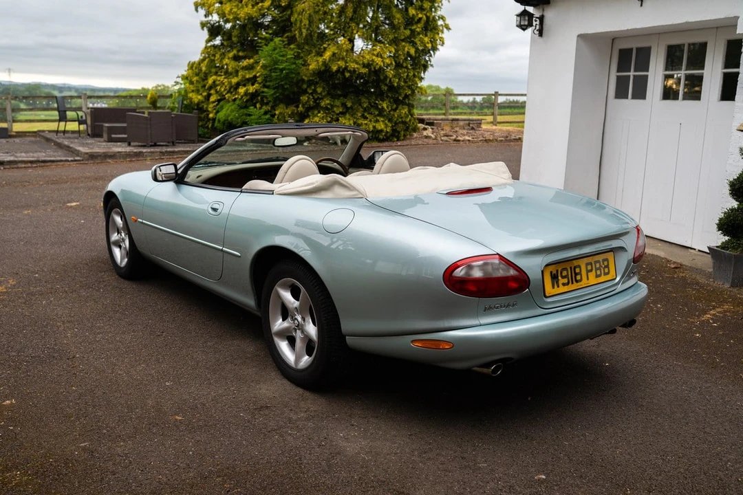 2000 Jaguar X100 XK8 - Image 5 of 30