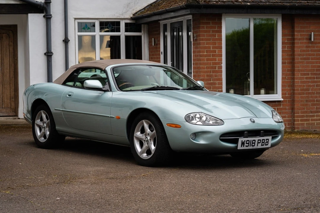 2000 Jaguar X100 XK8 - Image 8 of 30