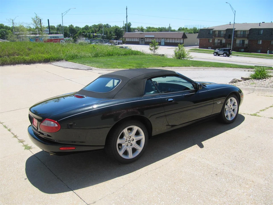2000 Jaguar X100 XK8 - Image 7 of 21
