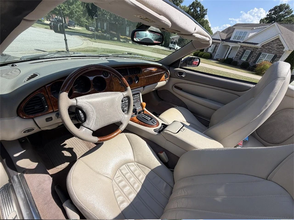 2000 Jaguar X100 XK8 - Image 9 of 31
