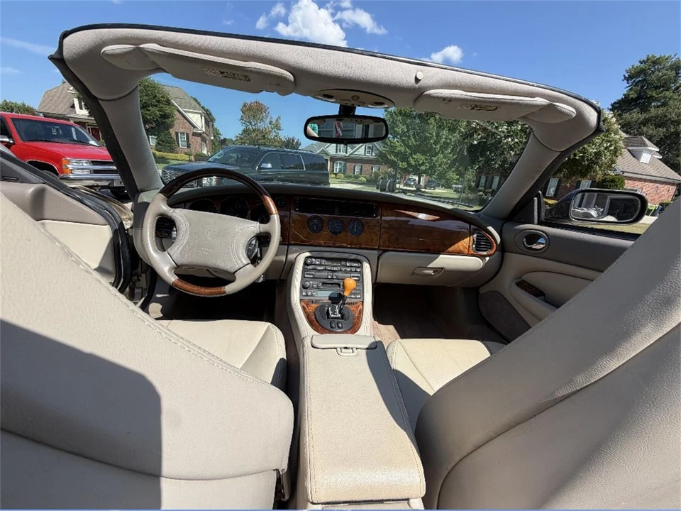2000 Jaguar X100 XK8 - Image 10 of 31