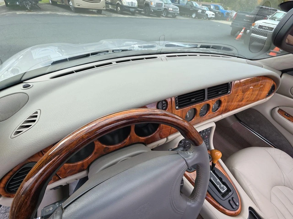 2000 Jaguar X100 XK8 - Image 29 of 31