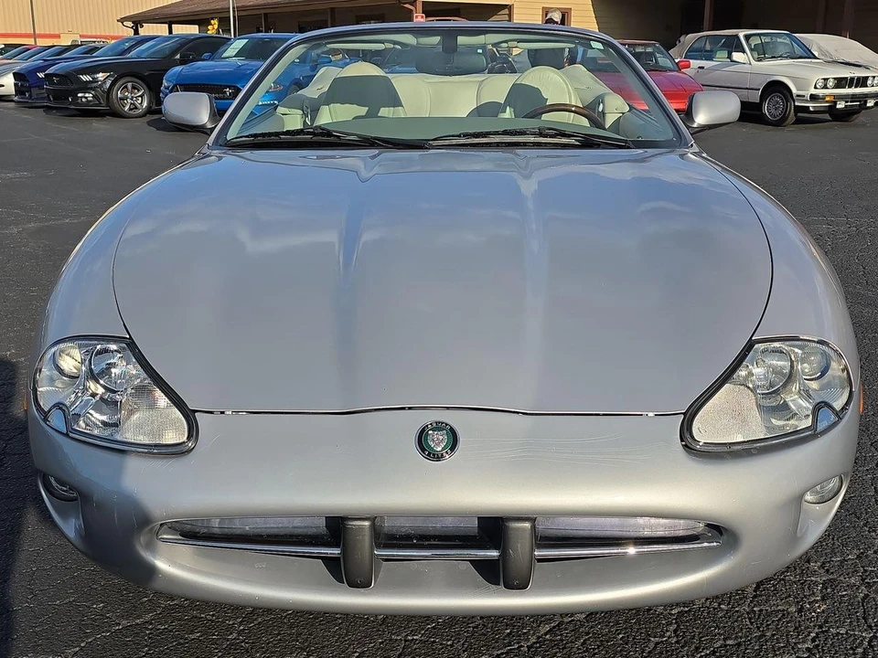2000 Jaguar X100 XK8 - Image 12 of 31