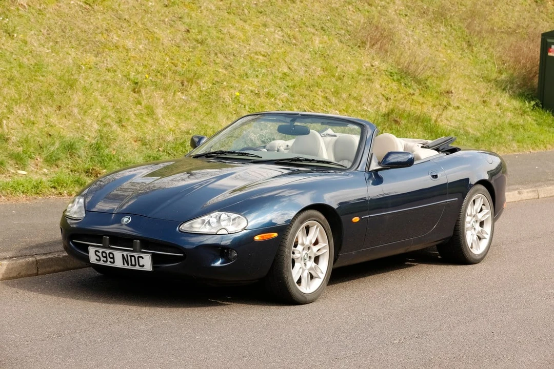 2000 Jaguar X100 XK8 - Image 7 of 30