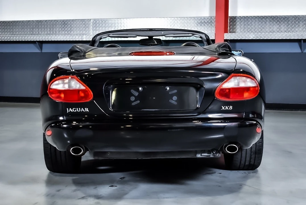 2000 Jaguar X100 XK8 - Image 19 of 30