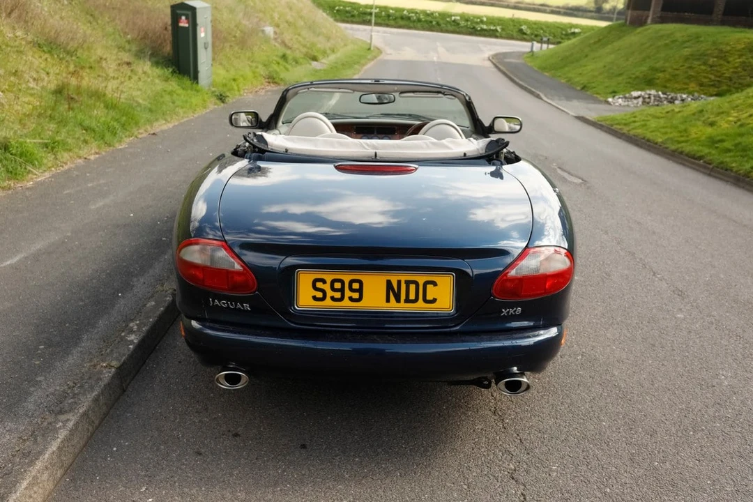 2000 Jaguar X100 XK8 - Image 23 of 30
