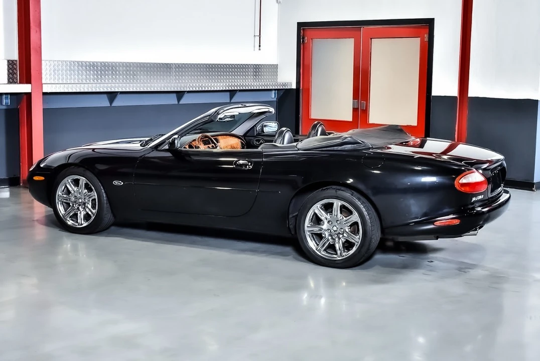 2000 Jaguar X100 XK8 - Image 24 of 30