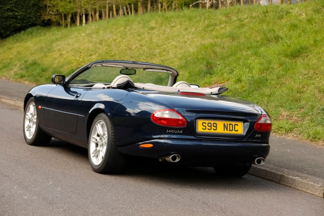 2000 Jaguar X100 XK8 - Image 27 of 30