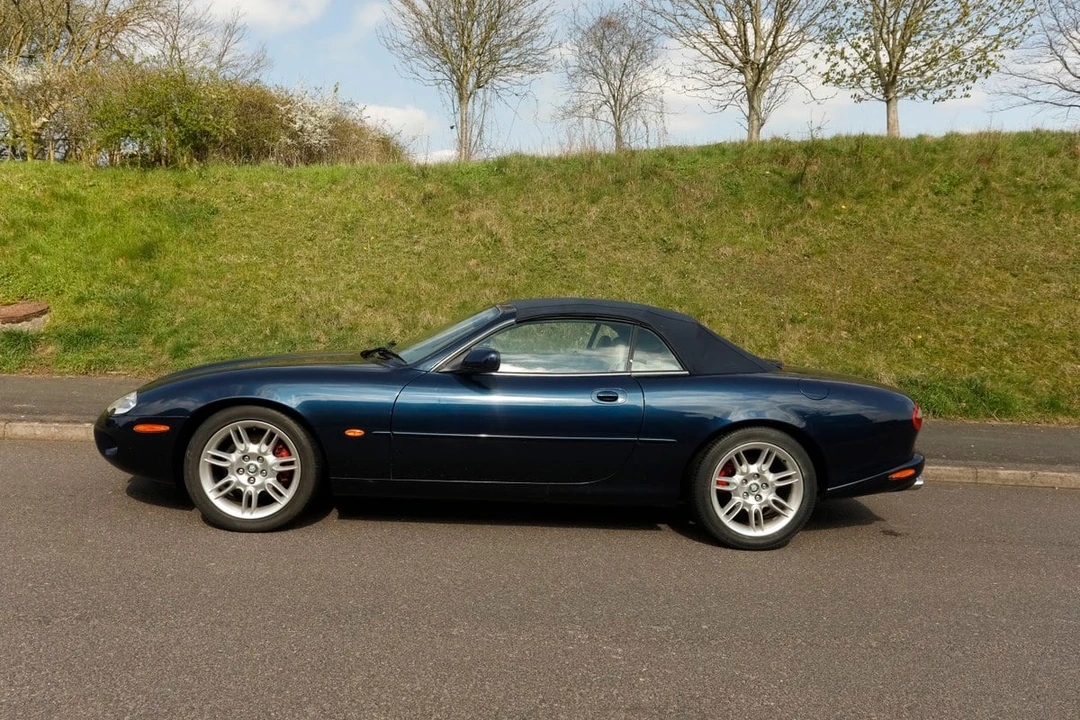 2000 Jaguar X100 XK8 - Image 29 of 30