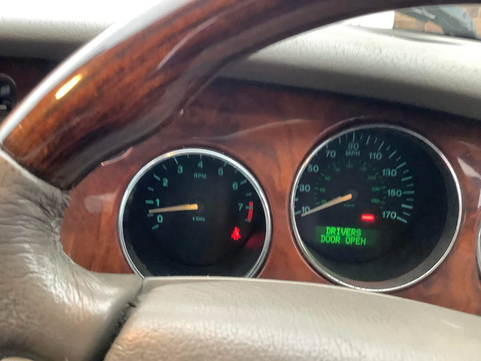 2000 Jaguar X100 XK8 - Image 29 of 30