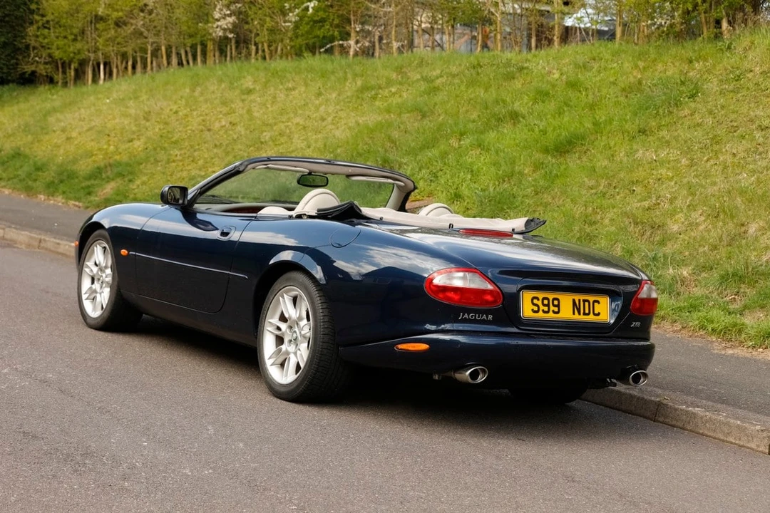 2000 Jaguar X100 XK8 - Image 26 of 30