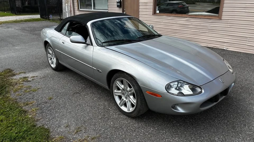 2000 Jaguar X100 XK8 - Image 2 of 5