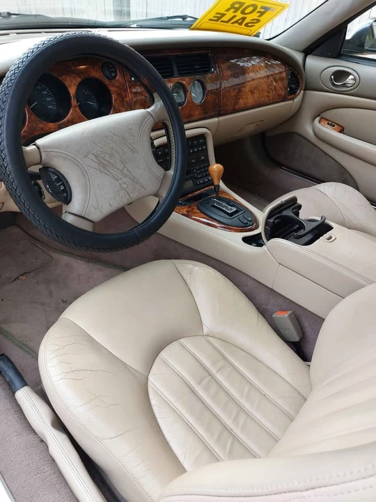 2000 Jaguar X100 XK8 - Image 2 of 4