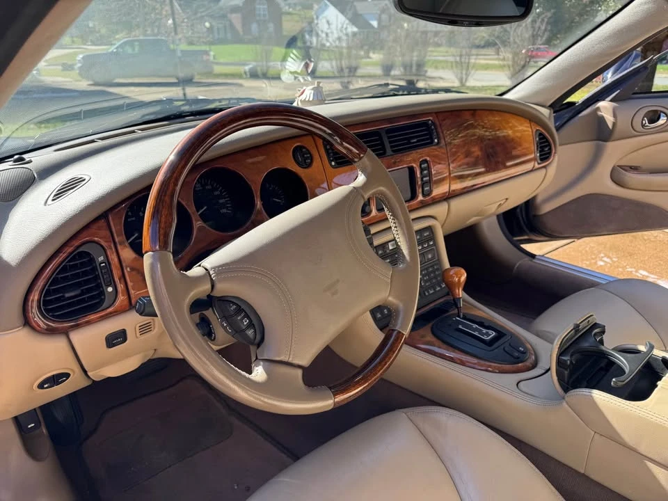 2000 Jaguar X100 XK8 - Image 7 of 16