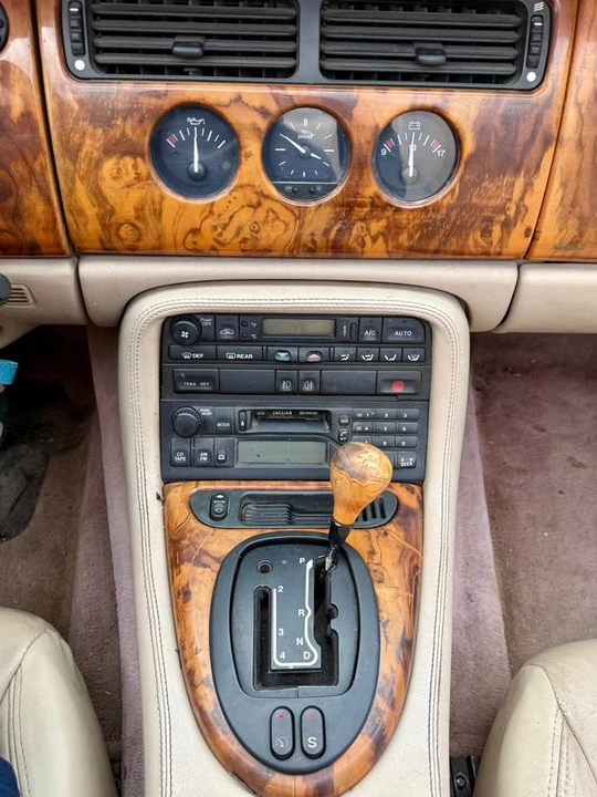 2000 Jaguar X100 XK8 - Image 13 of 14