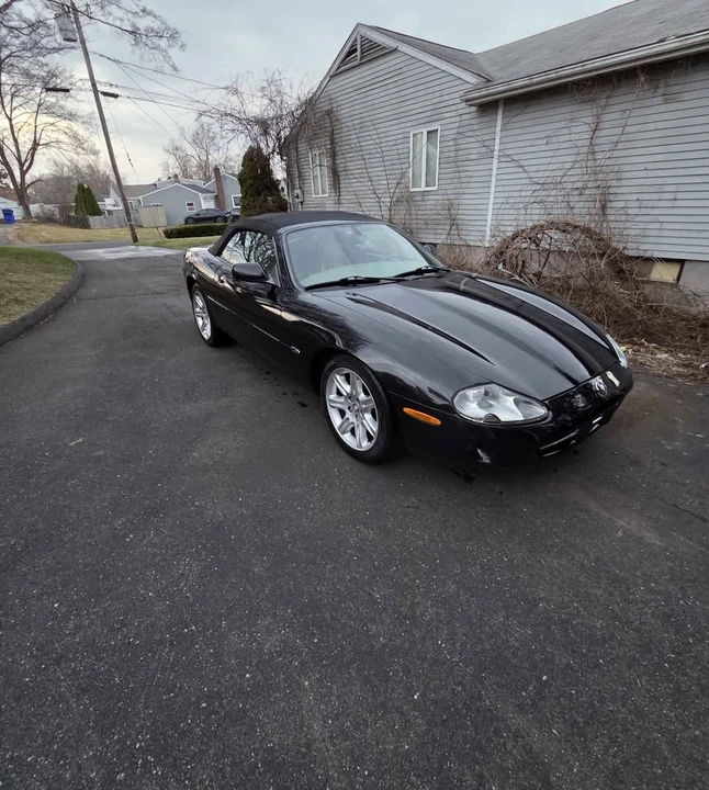 2000 Jaguar X100 XK8 - Image 3 of 12
