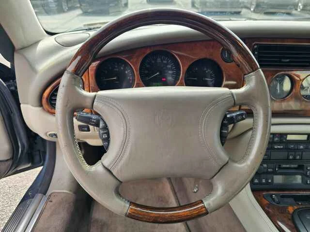 2000 Jaguar X100 XK8 - Image 9 of 12