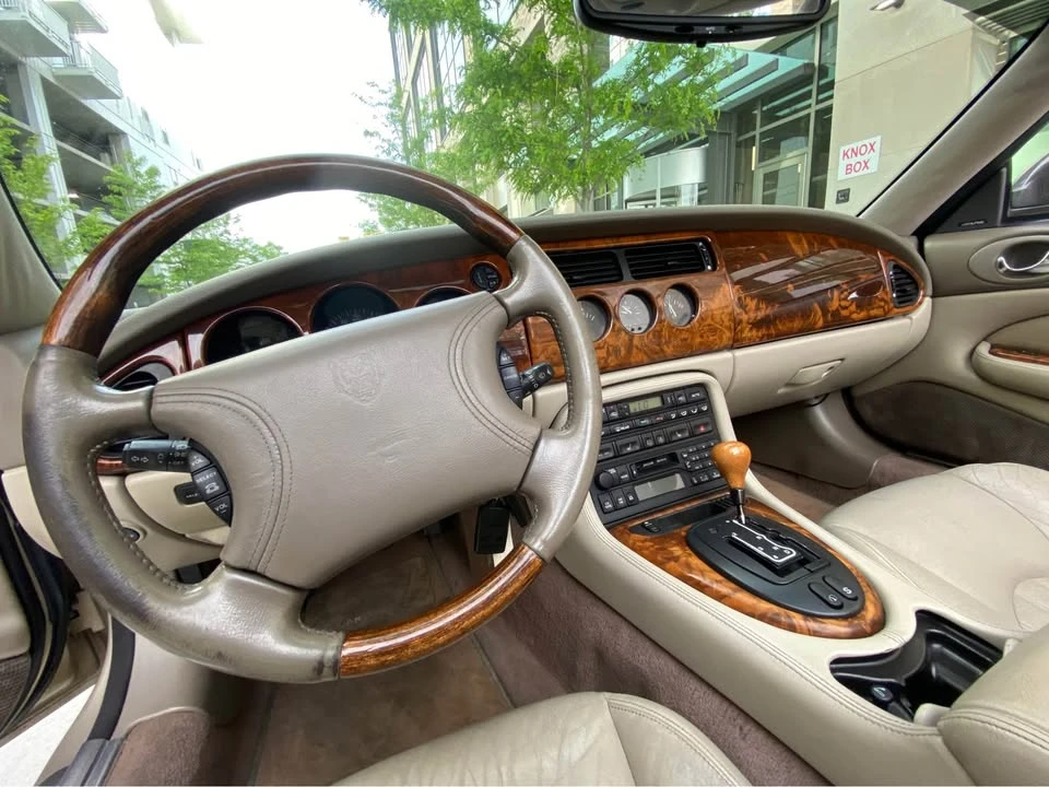 2000 Jaguar X100 XK8 - Image 12 of 19