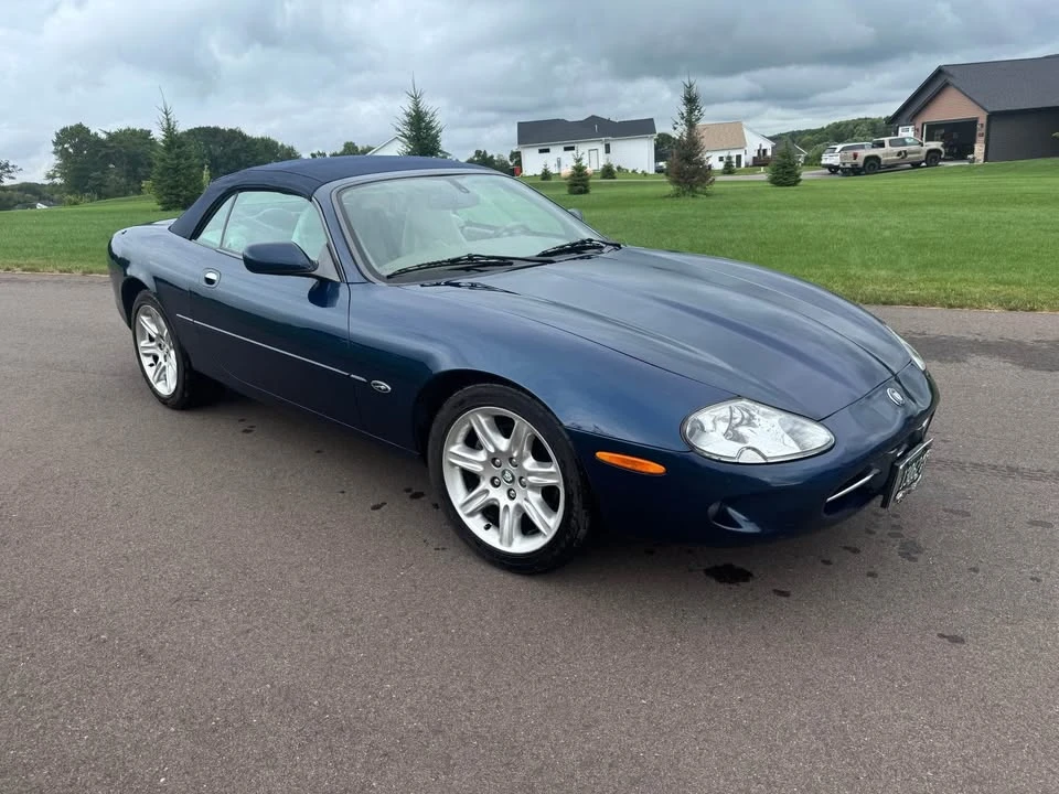 2000 Jaguar X100 XK8 - Image 2 of 10