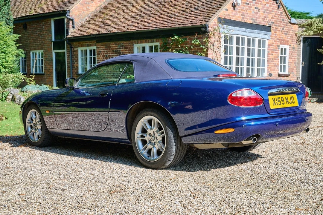 2000 Jaguar X100 XK8 - Image 28 of 30