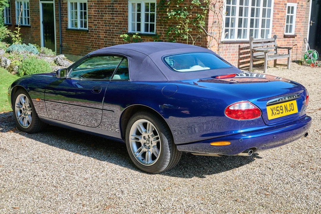 2000 Jaguar X100 XK8 - Image 26 of 30