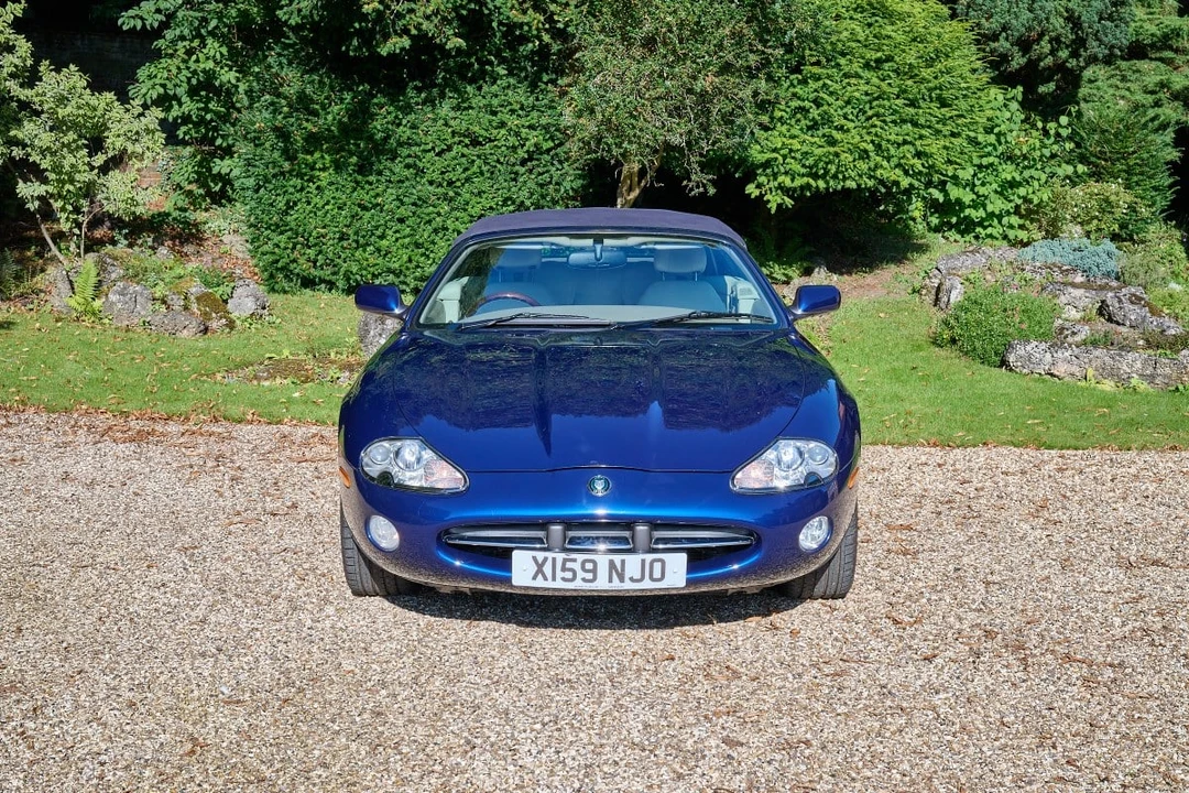 2000 Jaguar X100 XK8 - Image 7 of 30