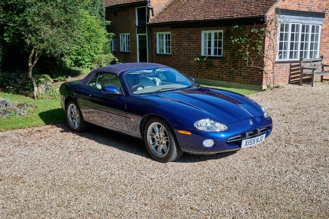 2000 Jaguar X100 XK8 - Image 11 of 30