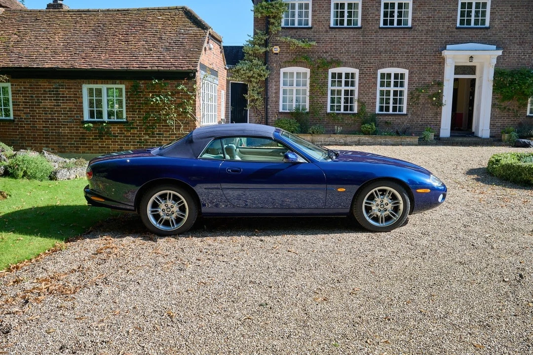 2000 Jaguar X100 XK8 - Image 15 of 30
