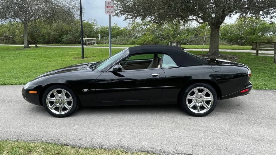 2000 Jaguar X100 XK8 - Image 2 of 18
