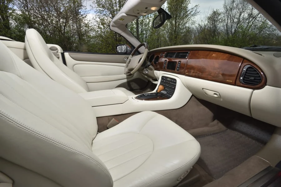 2000 Jaguar X100 XK8 - Image 20 of 28