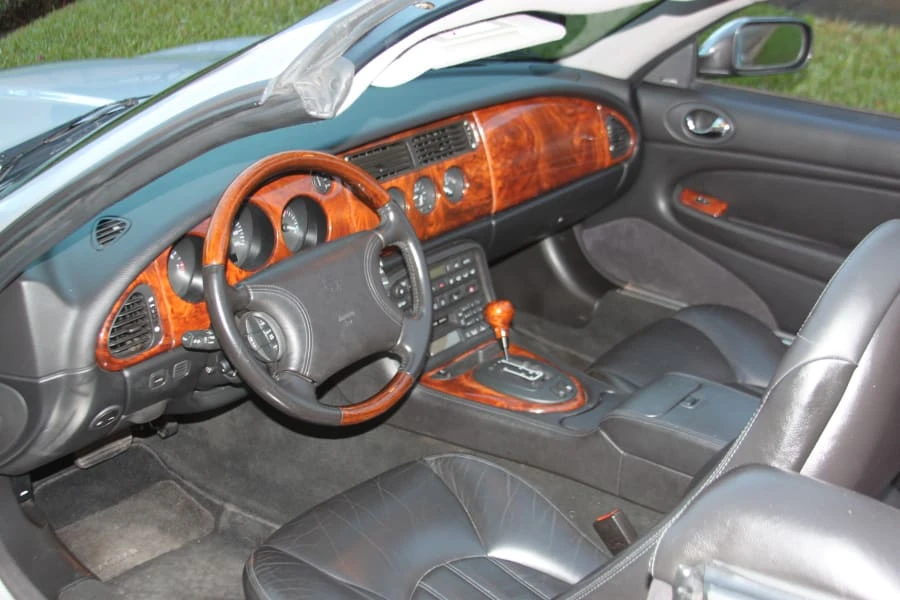 2000 Jaguar X100 XK8 - Image 4 of 7