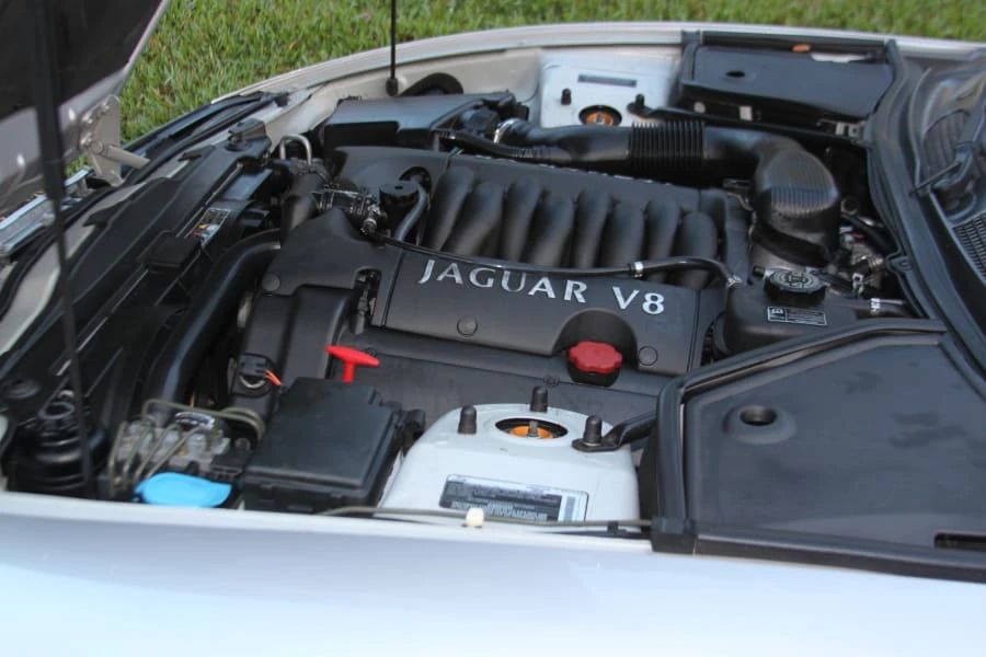 2000 Jaguar X100 XK8 - Image 6 of 7