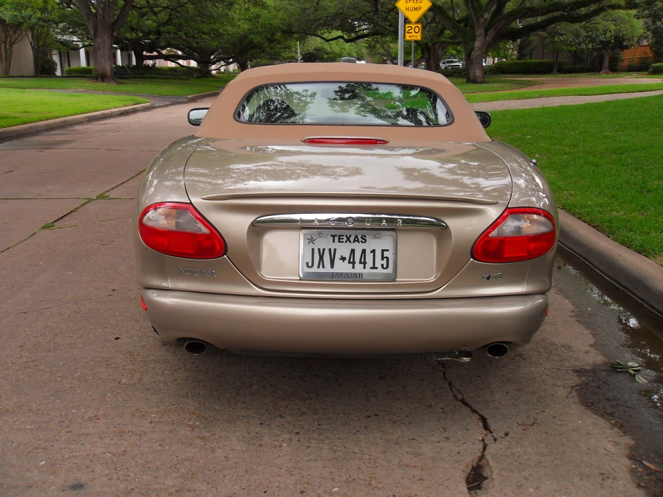 2000 Jaguar X100 XK8 - Image 6 of 31