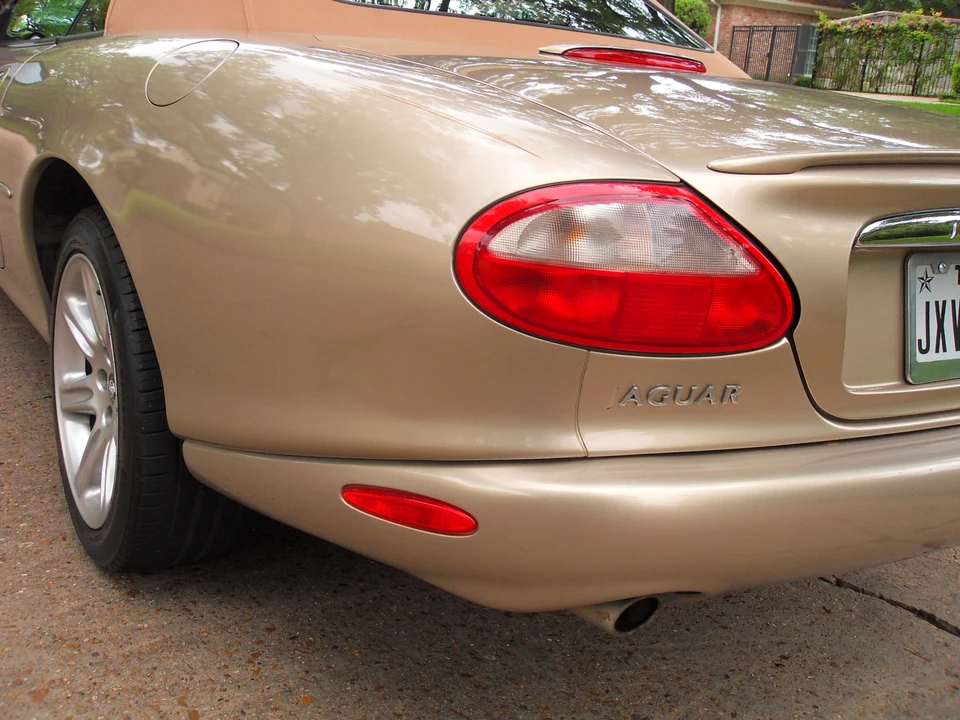 2000 Jaguar X100 XK8 - Image 17 of 31