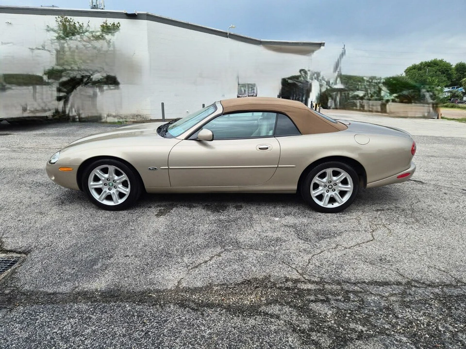 2000 Jaguar X100 XK8 - Image 4 of 31