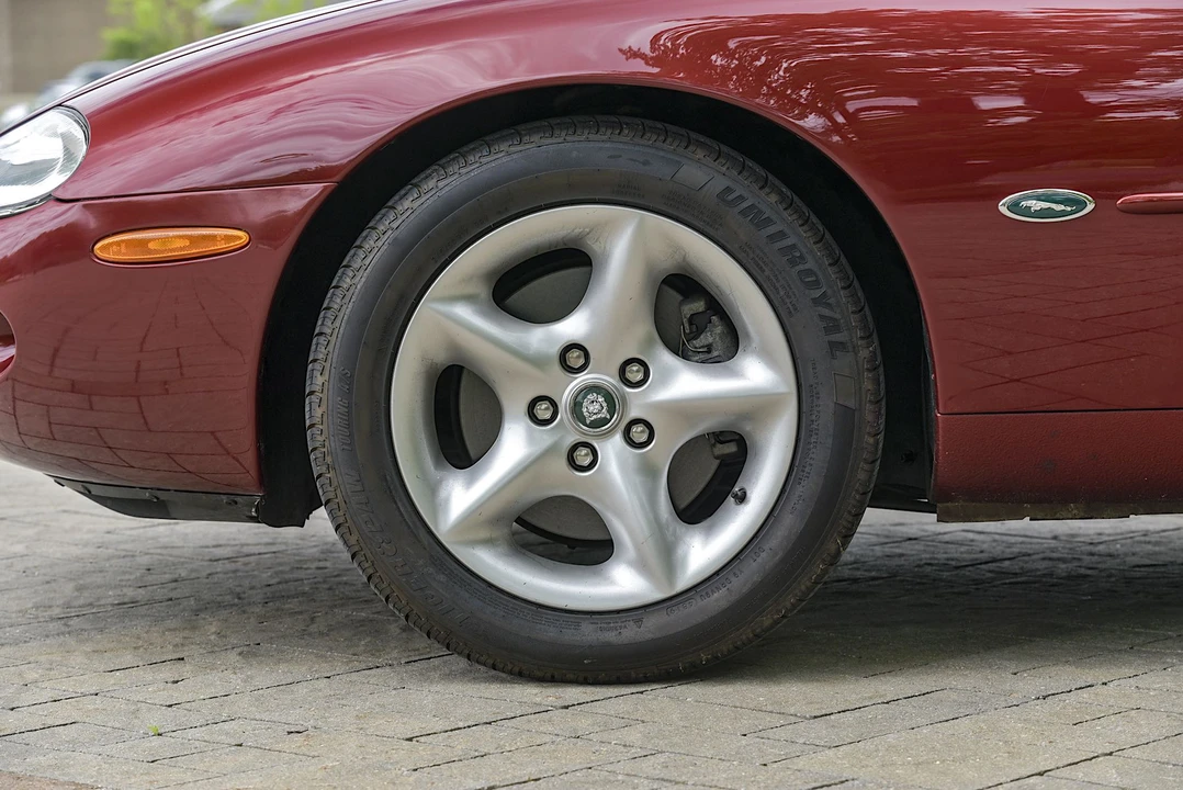 2000 Jaguar X100 XK8 - Image 28 of 31