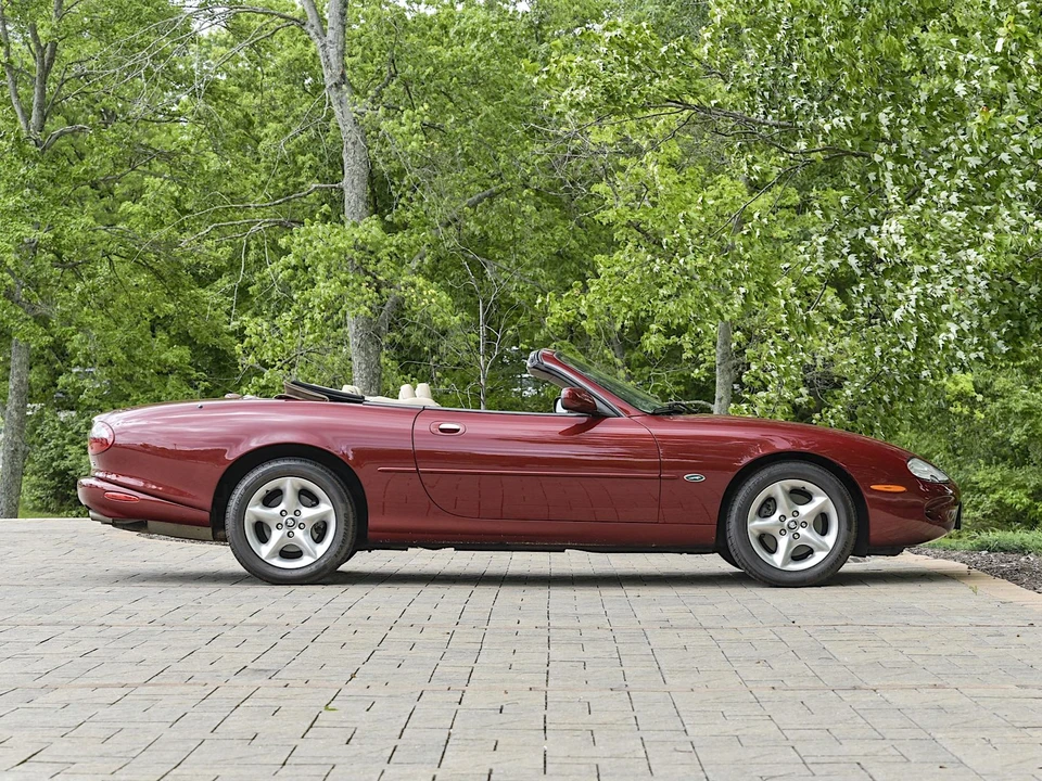 2000 Jaguar X100 XK8 - Image 13 of 31