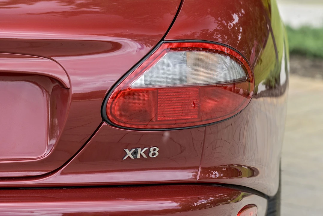 2000 Jaguar X100 XK8 - Image 16 of 31