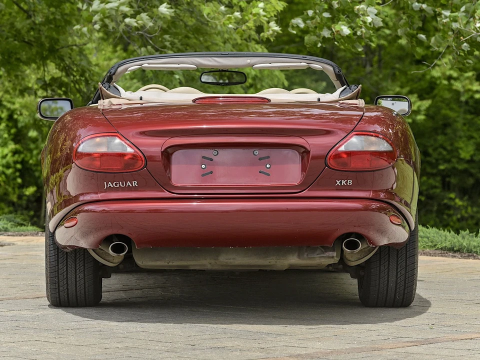 2000 Jaguar X100 XK8 - Image 10 of 31