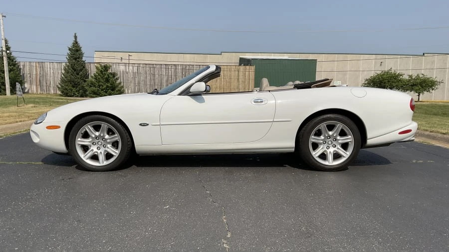 2000 Jaguar X100 XK8 - Image 2 of 12